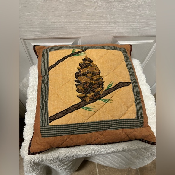 PatchMagic Holiday Quilted Throw Pillow Made in India 16x16” - Picture 6 of 8